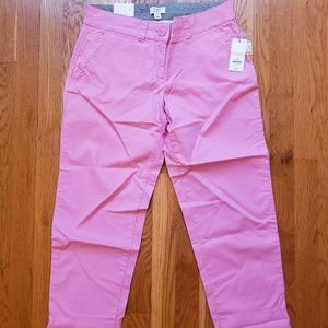 NWT Size 2 Pink Crown and Ivy Capri Pants
